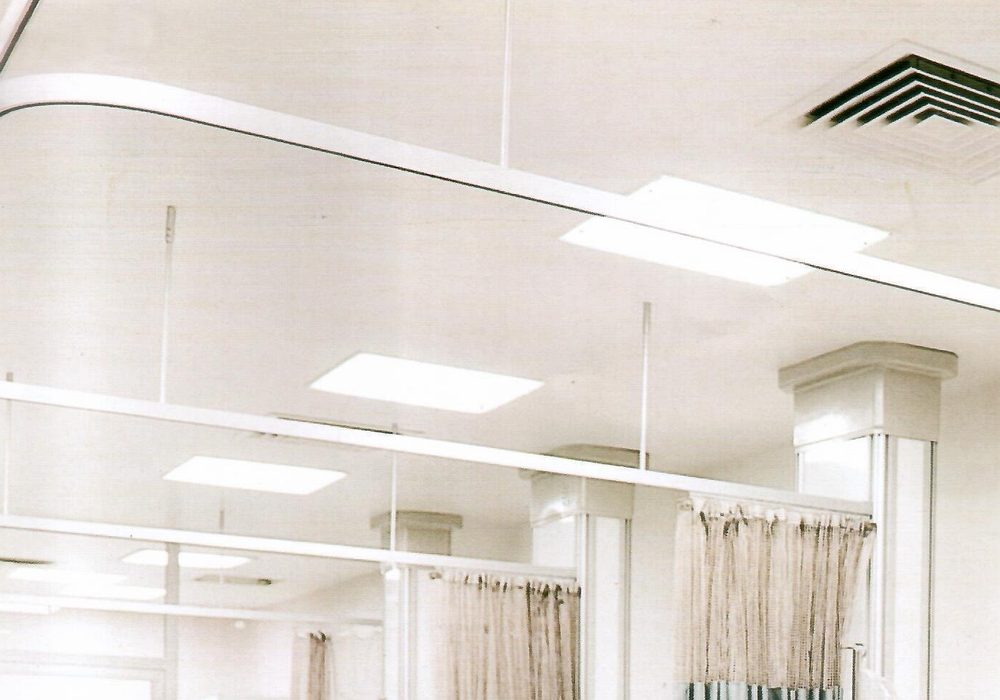 Hospital ward fitted with ceiling cubicle track