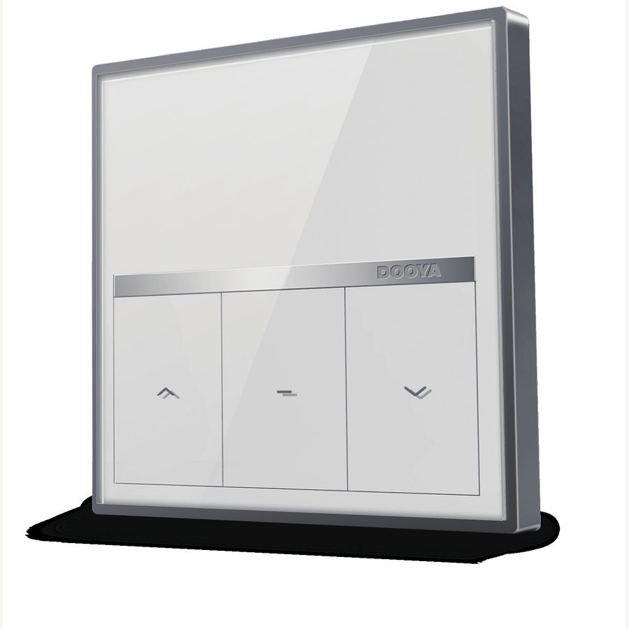 Wall-mounted control switch for motorised curtains and blinds